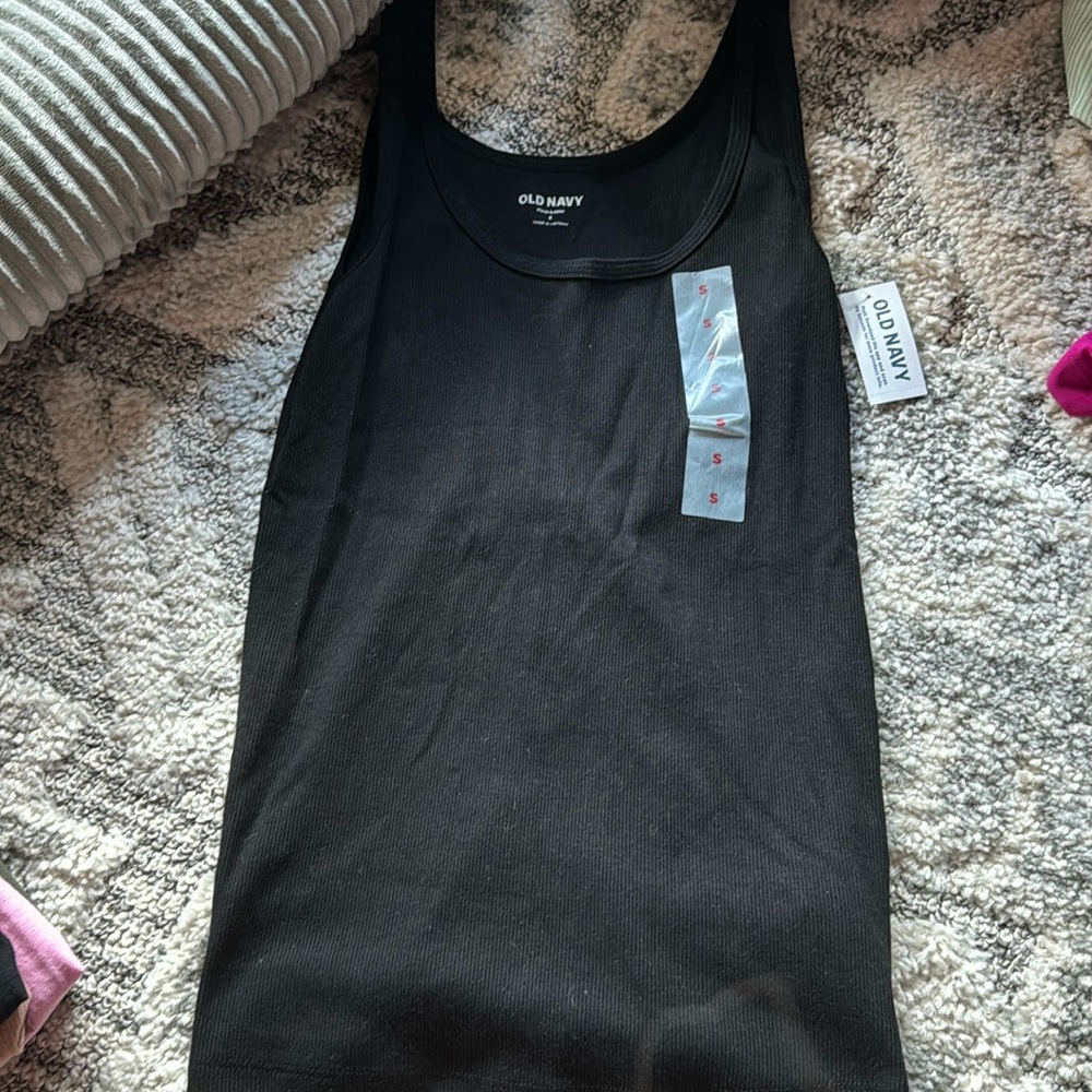 New with tags old navy black tank size small